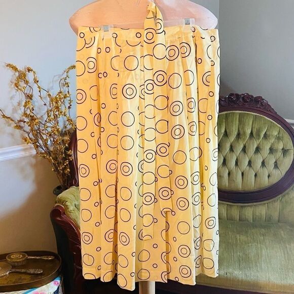 yarns & stitches Dresses & Skirts - Vintage, Yarns & Stitches, pleated skirt. Size 8.